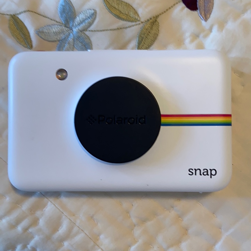 Polaroid snap camera